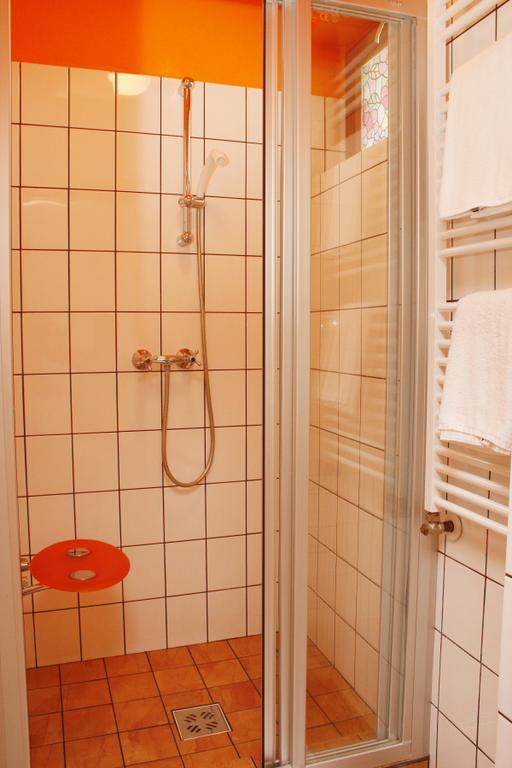 Motel 60 Hatvan Eksteriør bilde